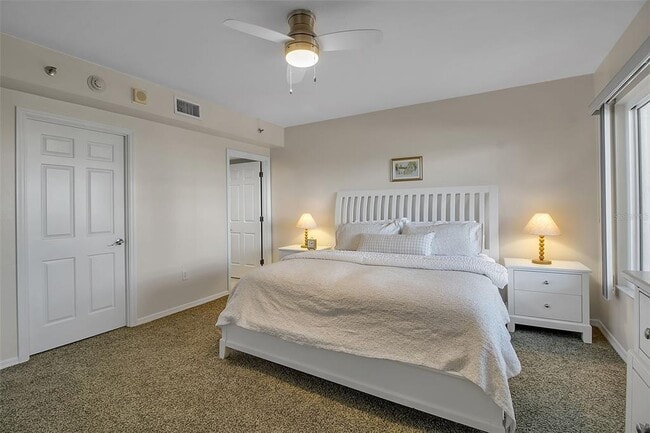 Building Photo - 1485 Gulf of Mexico Dr