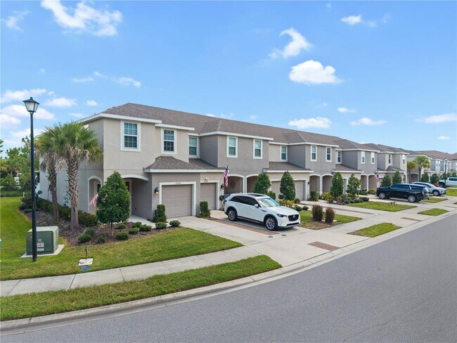 Building Photo - 10348 Oakside Dr