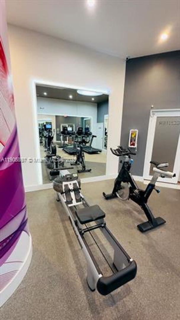 Building Photo - 3610 Yacht Club Dr