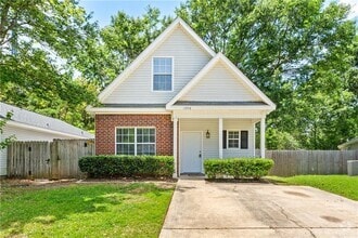 Building Photo - 1998 Laurel Oak Ct