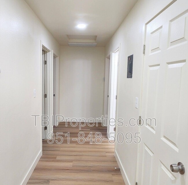 Building Photo - 1417 N Pennsylvania Ave