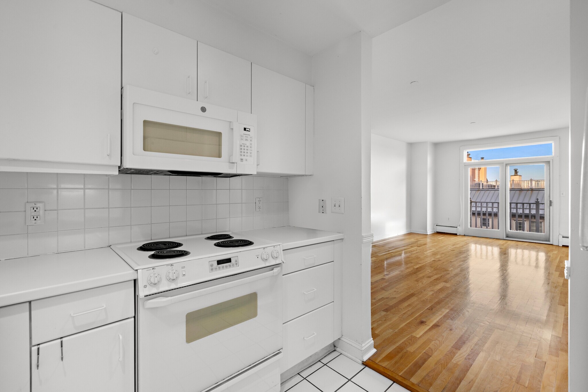 Building Photo - 206 Shearwater Ct W