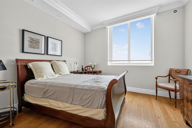 Building Photo - 20155 NE 38th Ct