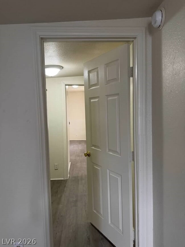 Building Photo - 1121 Pawnee Ln