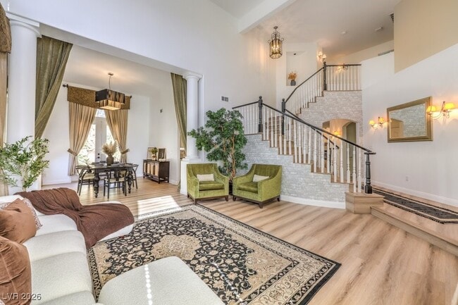 Building Photo - 249 Timber Hollow St