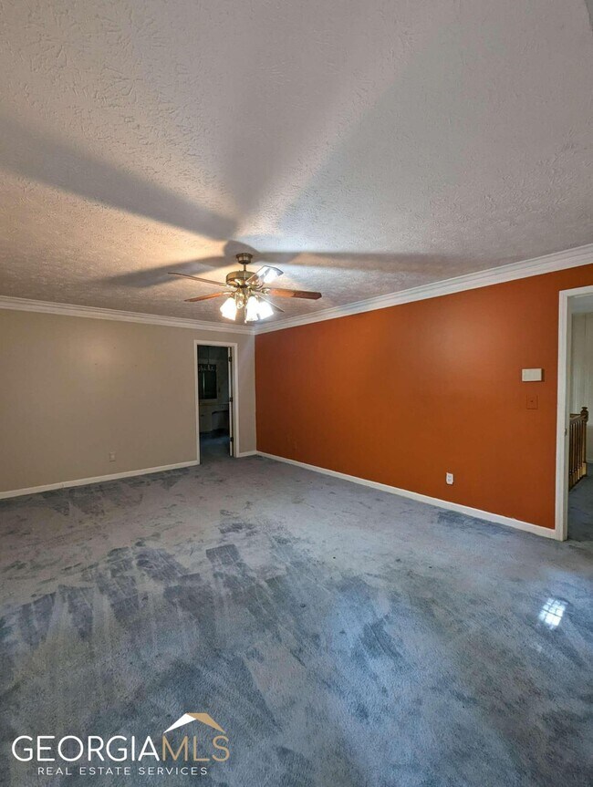 Building Photo - 1651 Howell Highlands Pl