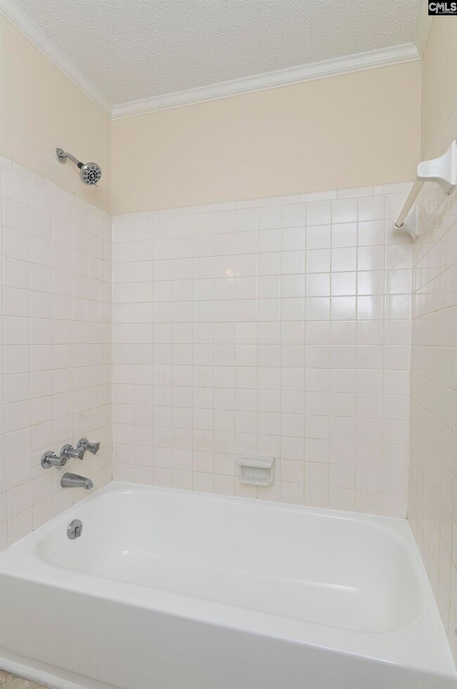 Building Photo - 1808 Lowder Dr