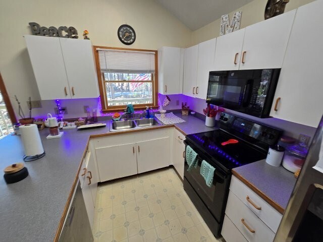 Building Photo - 111 Arnold Dr