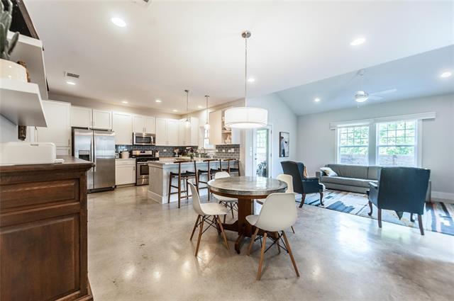 Building Photo - 971 Bassett Pl