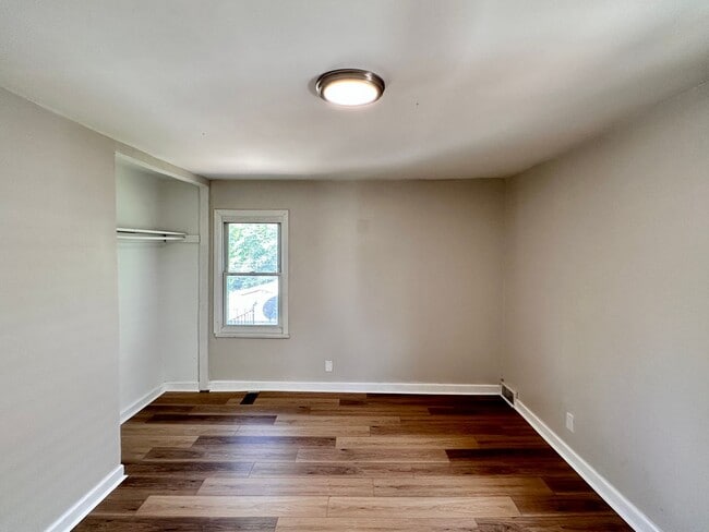 Building Photo - LARGE WESTSIDE FULLY REHABBED HOME -  3 be...