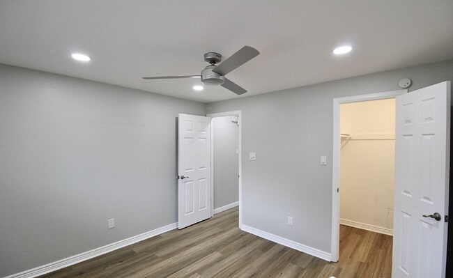 Building Photo - 10362 W 59th Ave