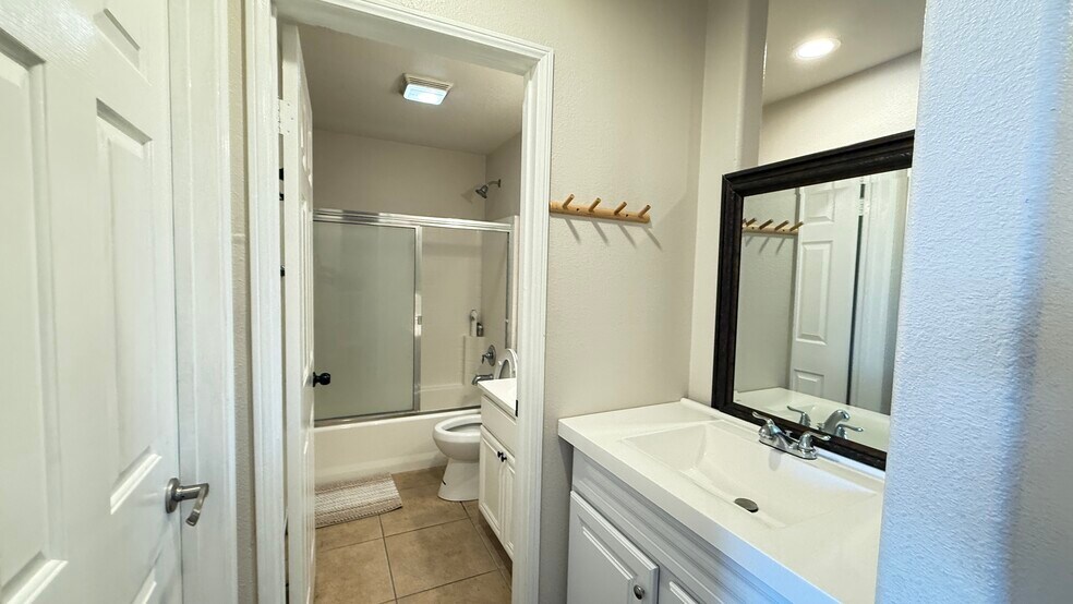 Building Photo - 13885 Camp Rock St
