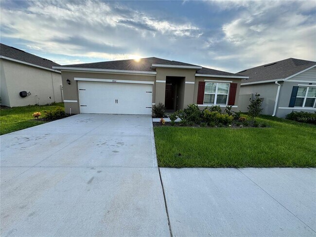 Building Photo - 3902 Whitney Wy