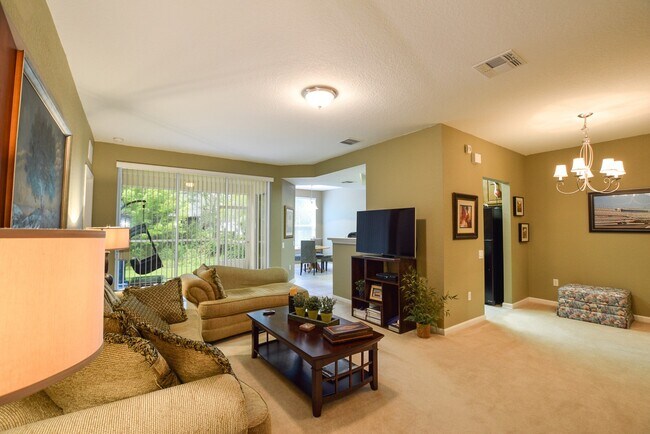 Building Photo - 5030 Maxon Terrace