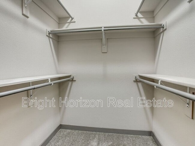 Building Photo - 10684 Tube Dr