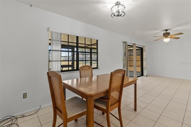 Building Photo - 5628 Linksman Pl