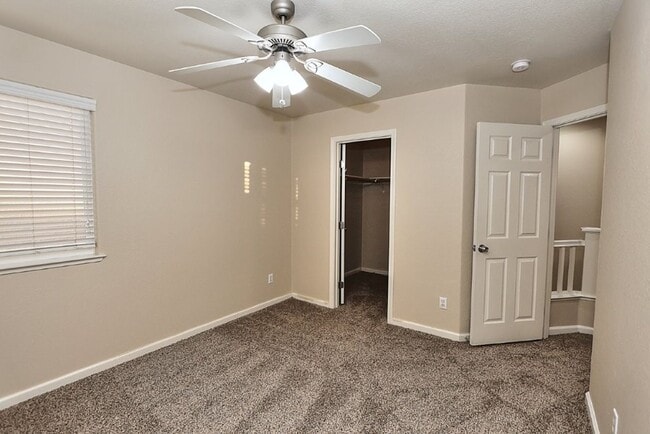 Building Photo - Beautiful 4 Bed 3 full bath Natomas Home!!