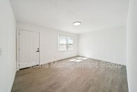 Building Photo - 3169 E 49th St