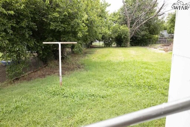 Building Photo - 3303 Sherwood Ln