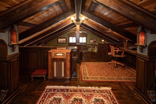 Building Photo - 2517 BASEL Ct