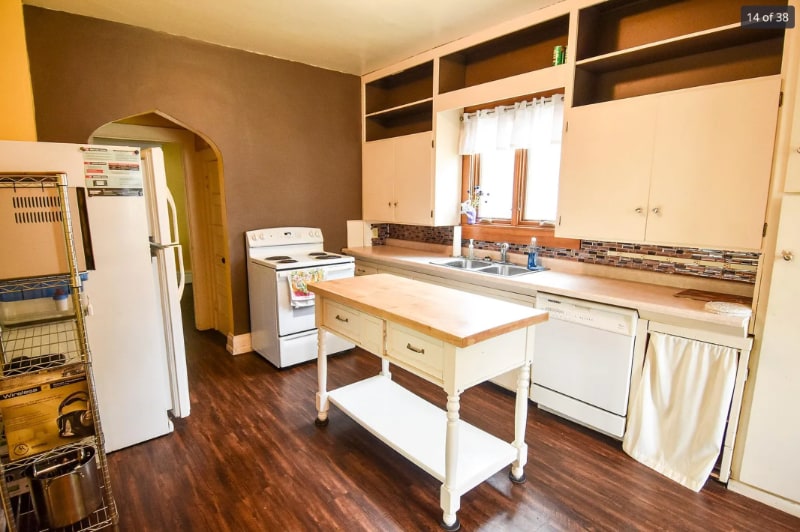 Building Photo - 716 Knight Ave N