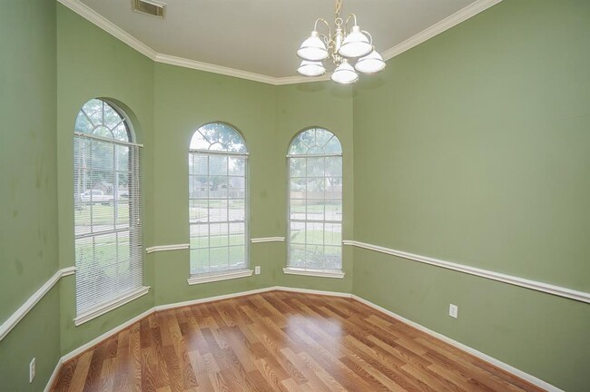 Building Photo - 1634 Emerald River Dr