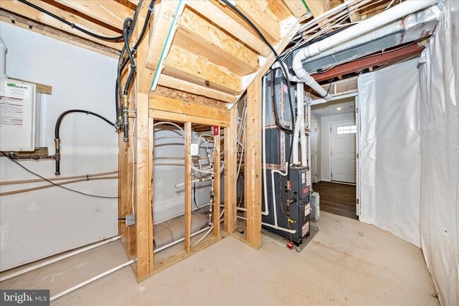 Building Photo - 62 Rhea Dr
