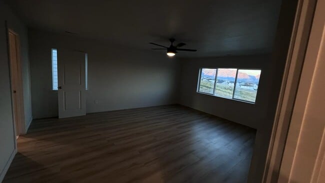 Building Photo - 2168 N Cloverleaf Wy