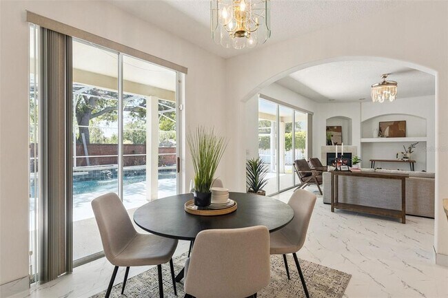 Building Photo - 2205 Wintermere Pointe Dr