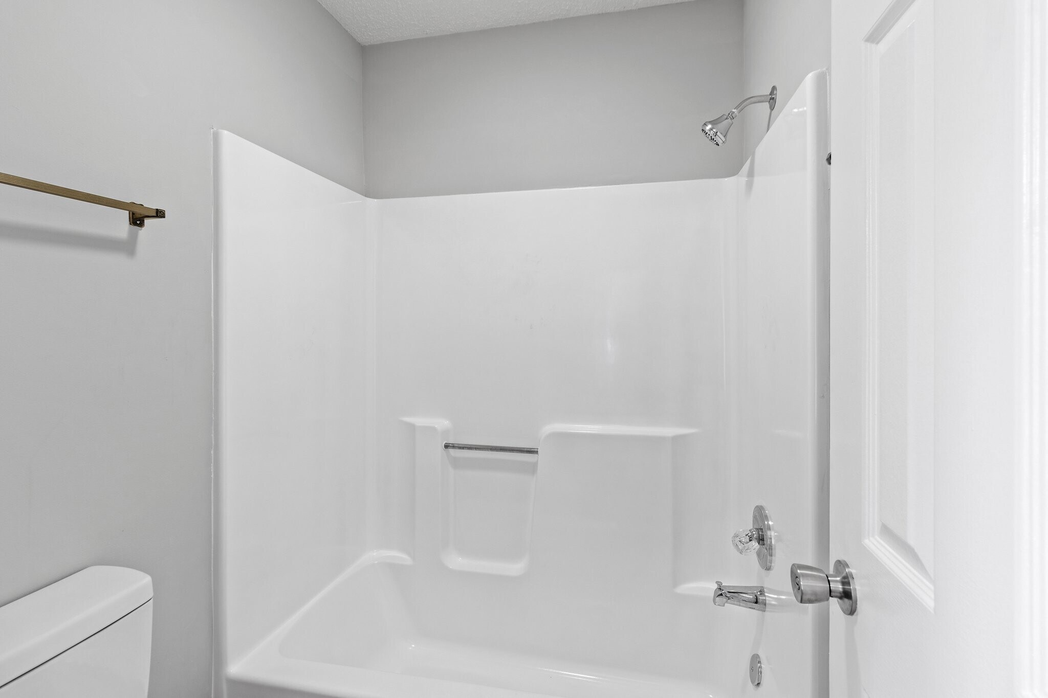 Building Photo - 325 Eastwood Dr