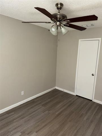 Building Photo - 6233 Sunnybrook Dr