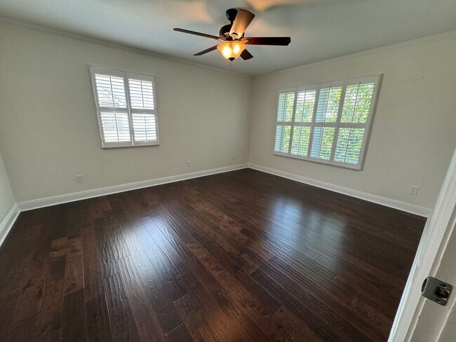 Building Photo - Pensacola - Inverness - 3 bedroom, 2 bathroom