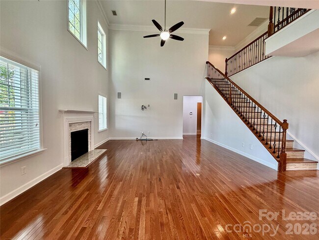 Building Photo - 9416 Segundo Ln