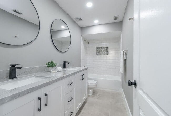 Building Photo - 1579 Springside Dr