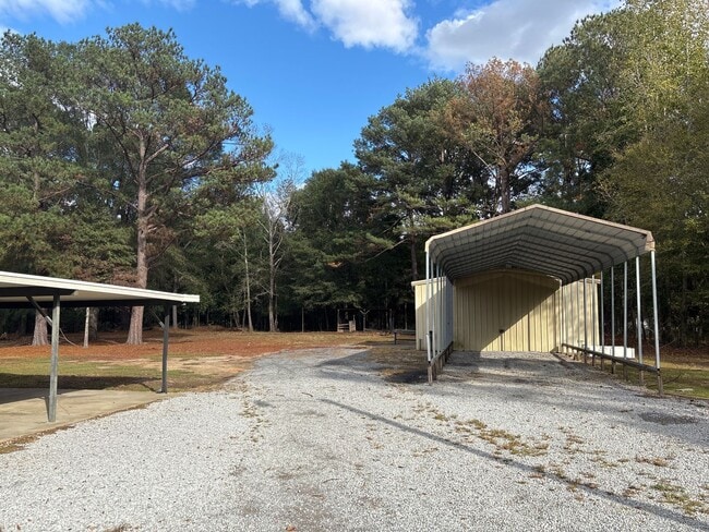 Building Photo - Spectacular