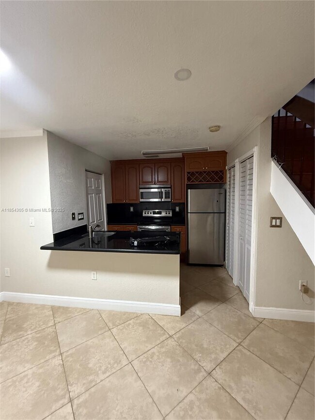 Building Photo - 17515 NW 67th Ct
