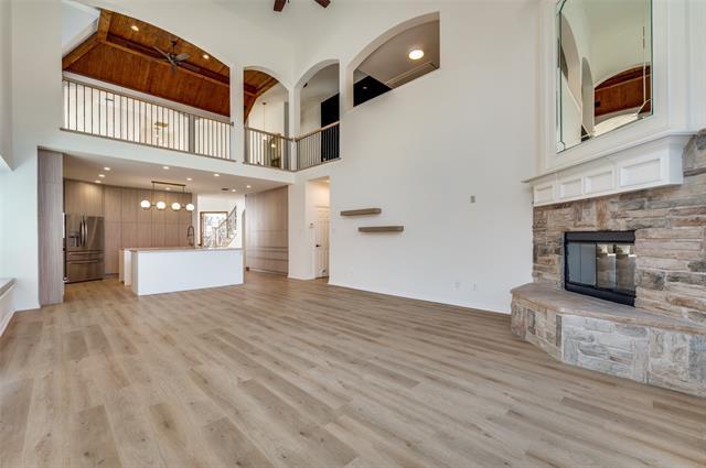 Building Photo - 2344 Chenault Dr