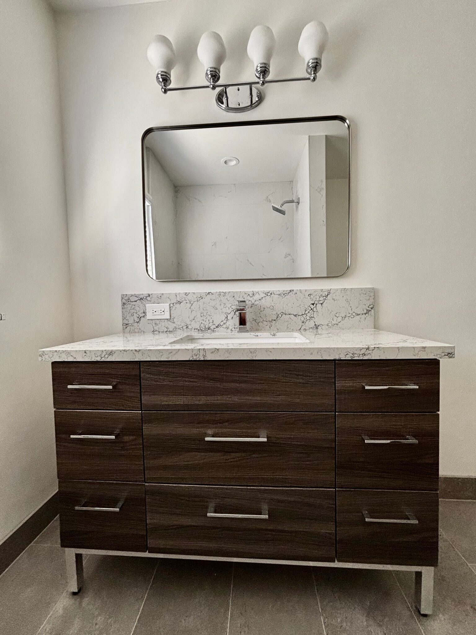 Building Photo - 969 W 25th St