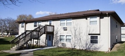 Building Photo - 600 John Goodhue Rd