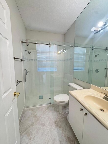 Building Photo - 6740 NW 105th Ln