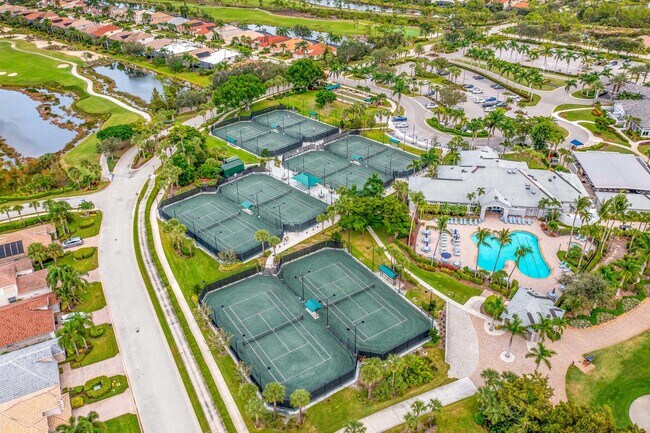 Building Photo - ***FULLY FURNISHED - 2/2 condo with LAKE V...