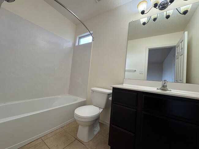 Building Photo - 2151 Cortina Loop SE