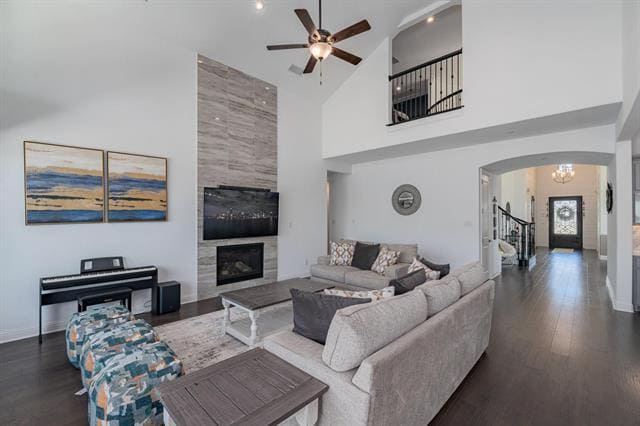 Building Photo - 701 Star Meadow Dr