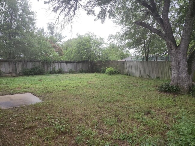Building Photo - 13619 Larkbrook St
