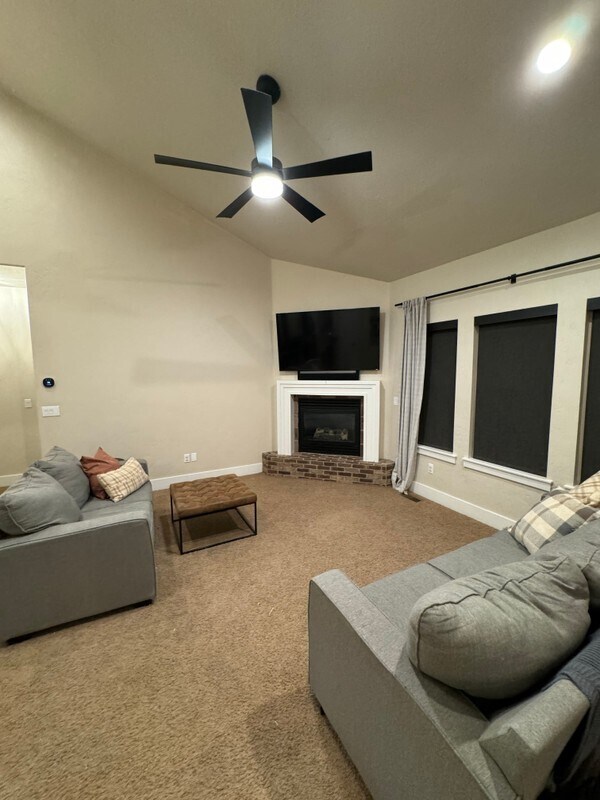 Building Photo - 5101 Emmeline Dr