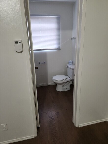 Building Photo - 4888 Pinafore St