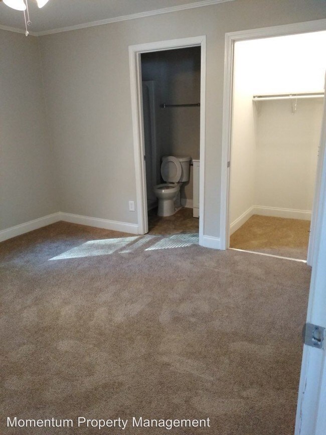 Building Photo - 417 S Emerson St