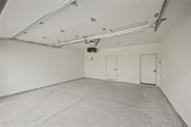 Building Photo - 4bed/2bath house on Village Greens Golf Co...
