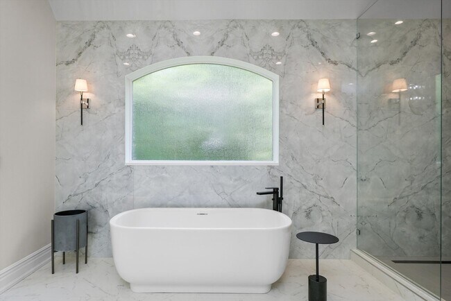 Building Photo - 6403 S Garfield St