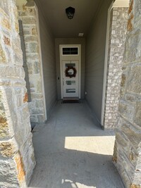 Building Photo - 4644 Allison Dr